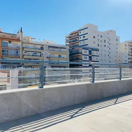 Atico Con Gran Terraza En El Centro A 50 Metros De La Playa Apartment *