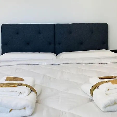 Apartment Atico Con Gran Terraza En El Centro A 50 Metros De La Playa *